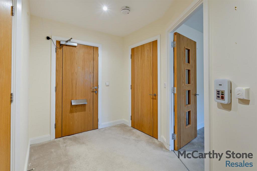 8634288-interior07-800.jpg
