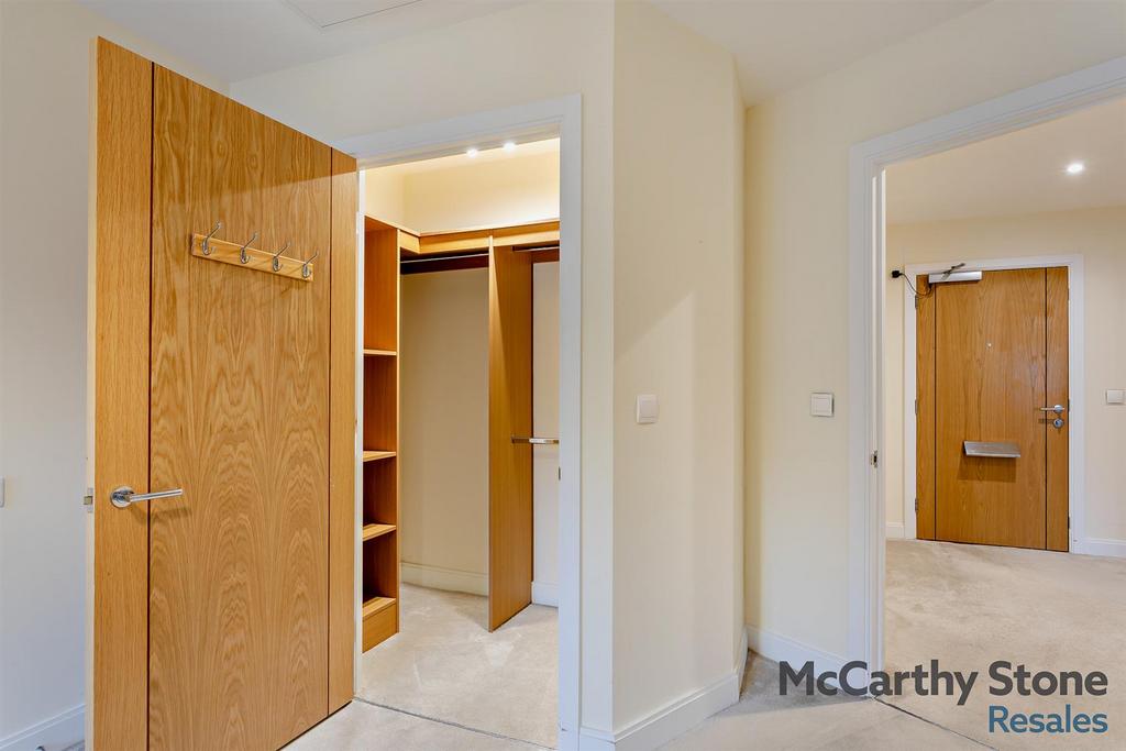 8634288-interior13-800.jpg