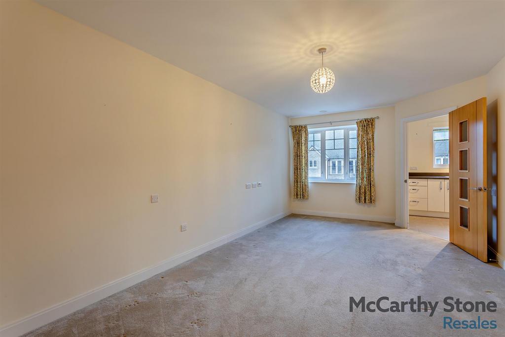 8634288-interior02-800.jpg