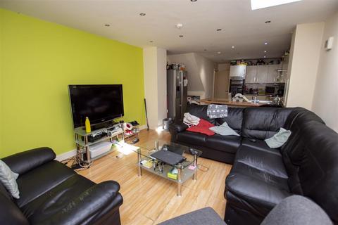 6 bedroom house to rent, Heeley Road, Birmingham B29