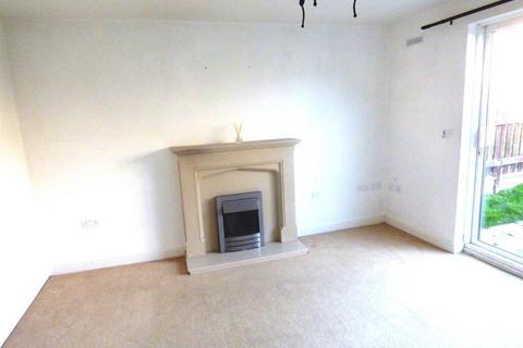 2 bedroom townhouse to rent, Swan Avenue, Gilstead, Bingley