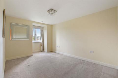 1 bedroom apartment for sale, Moorfield Road, Denham