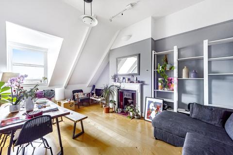 2 bedroom flat for sale, Broadhurst Gardens, West Hampstead