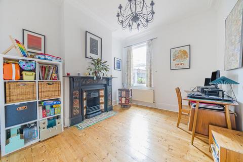 43 Coleraine Road, London, N8 0QJ