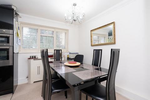 2 bedroom apartment for sale, Ellwood Gardens, Watford, Hertfordshire, WD25