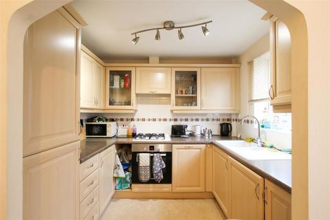 3 bedroom terraced house to rent, Saxon Close, Cambridge CB24