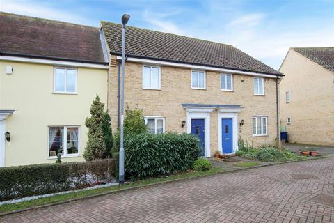 3 bedroom terraced house to rent, Saxon Close, Cambridge CB24