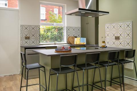 1 bedroom in a house share to rent, 16 Hessle Terrace, Hyde Park, Leeds, LS6 1EQ