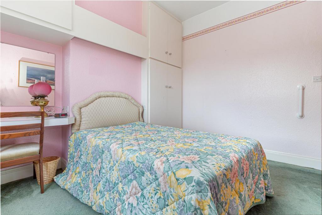 Bedroom-2-2.jpg