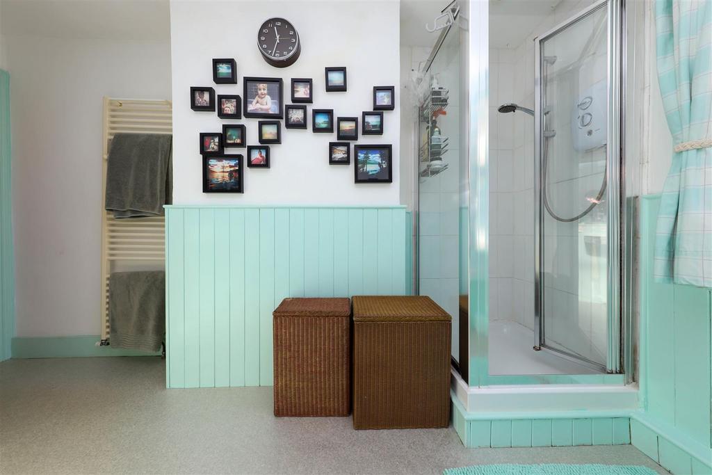 Nicholas james springfield rd bathroom 1.jpg
