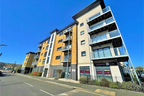 2 bedroom apartment to rent, Regent House, Rochester, Kent