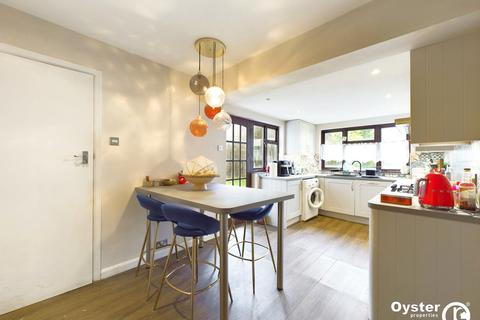 undefined, Uxbridge Road, Harrow, HA3