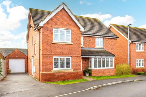 1 Bounds Close, Long Buckby, Northampton, NN6 7WH