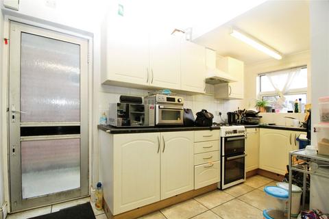 1 bedroom maisonette to rent, Douglas Road, Hornchurch, RM11