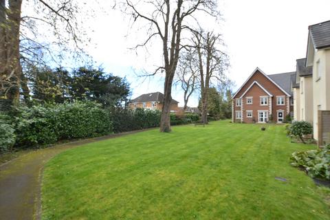 1 bedroom apartment for sale, Massetts Road, Surrey RH6