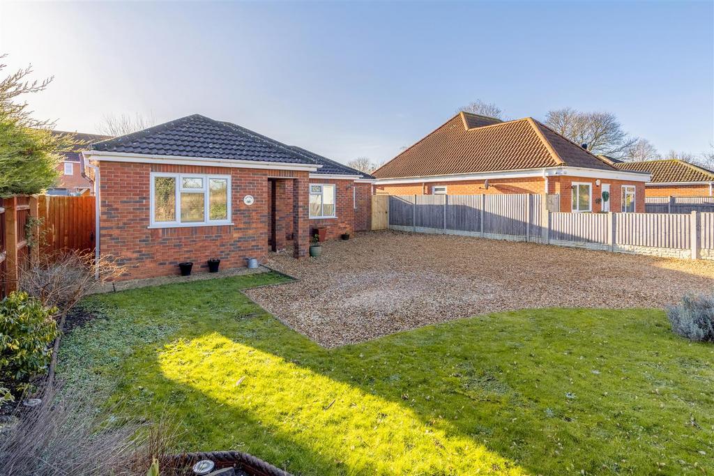 Foxgloves (Old Leake)-1.jpg