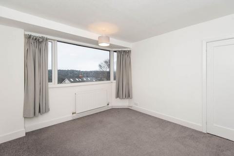 3 bedroom semi-detached house to rent, Highcliffe Drive, Sheffield S11