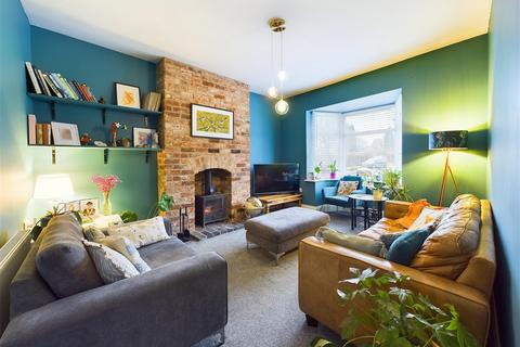 3 bedroom house for sale, New Road, Armitage