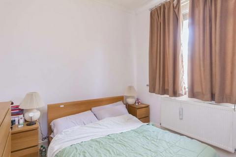 1 bedroom flat to rent, North End Road, London SW6