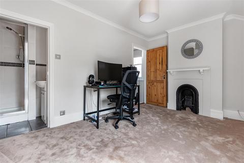 13 Oliver Road, Ascot, SL5 9DN