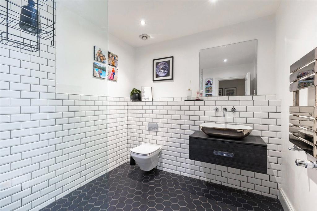 Ground Floor Shower