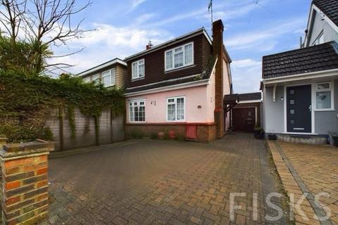 2 bedroom semi-detached house for sale, Kennington Avenue, Benfleet, SS7