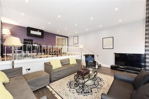 3 bedroom duplex to rent, The Water Gardens, London W2