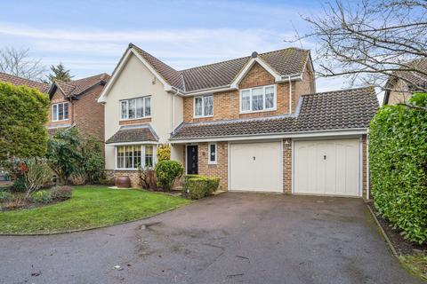 5 bedroom detached house for sale, Beacon Close, Aylesbury HP17