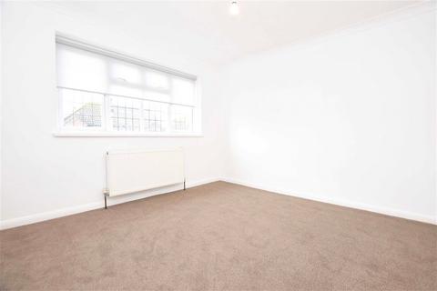 66 Gordon Road, Ashford, TW15 3EU