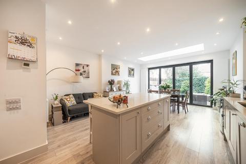 13 Khama Road, London, SW17 0EN