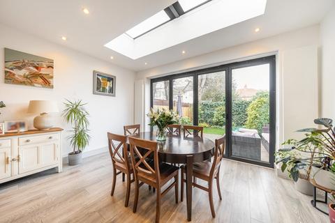 13 Khama Road, London, SW17 0EN