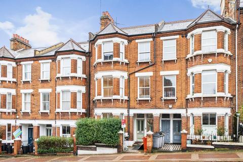 3 bedroom flat for sale, Latchmere Road, Battersea