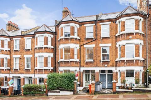 3 bedroom flat for sale, Latchmere Road, Battersea, London, SW11