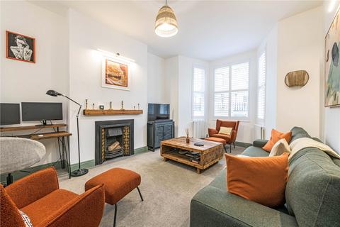 5 bedroom terraced house for sale, Hannington Road, London, SW4