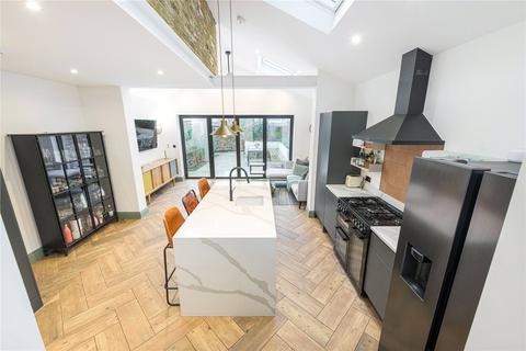 5 bedroom terraced house for sale, Hannington Road, London, SW4