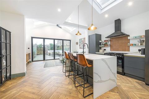 5 bedroom terraced house for sale, Hannington Road, London, SW4