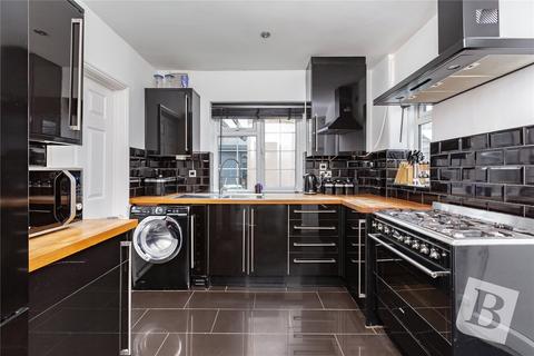8 Wingfield Close, Brentwood, CM13 2BT