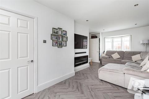 8 Wingfield Close, Brentwood, CM13 2BT