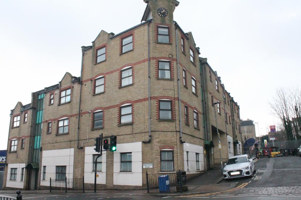 One Bedroom Ground Floor Apartment