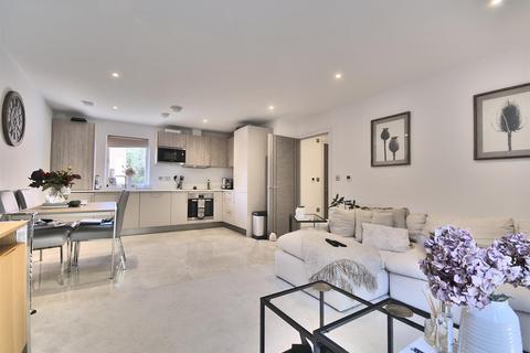 2 bedroom apartment for sale, Bell Mead, Ingatestone