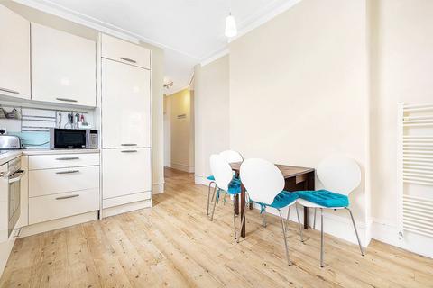 2 bedroom flat to rent, Waldemar Avenue Mansions, Fulham, London, SW6