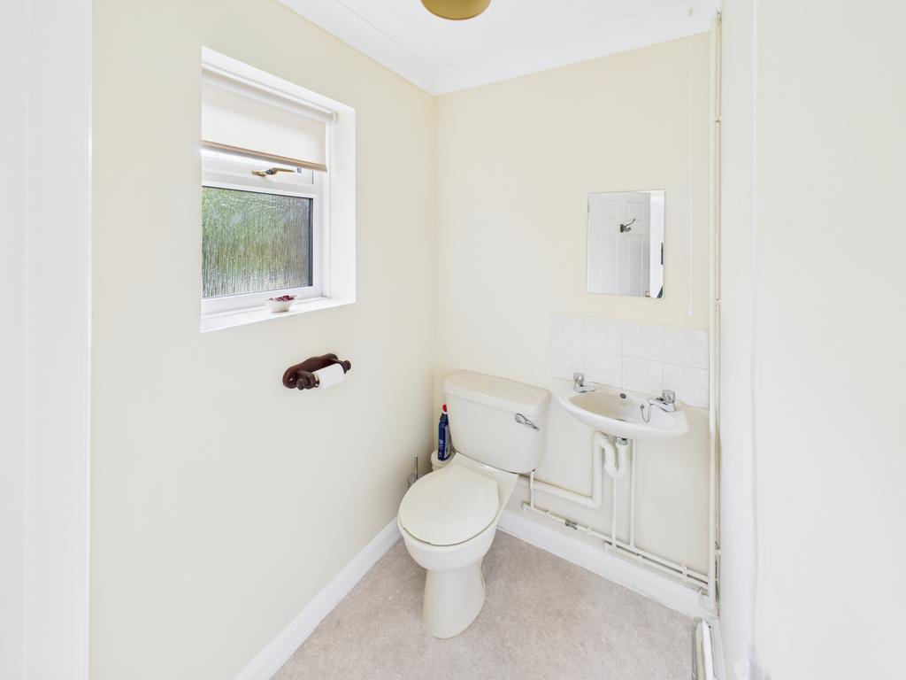 Cloakroom/WC