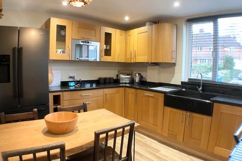 2 bedroom semi-detached house for sale, Huntsmans Drive, Stourbridge DY7