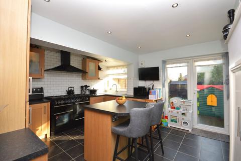 40 Surrenden Road, Folkestone, CT19 4EA