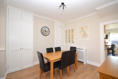 40 Surrenden Road, Folkestone, CT19 4EA