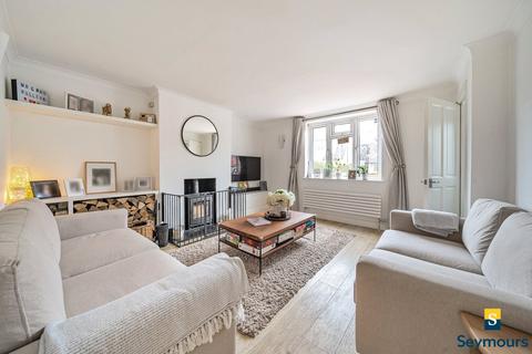 9 Pentreath Avenue, Guildford, GU2 7TA