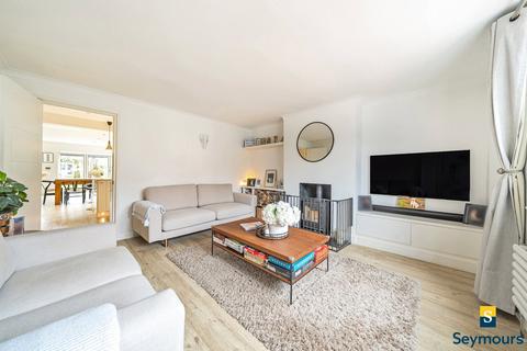 9 Pentreath Avenue, Guildford, GU2 7TA