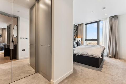 2 bedroom flat to rent, Westmark Tower, London, W2