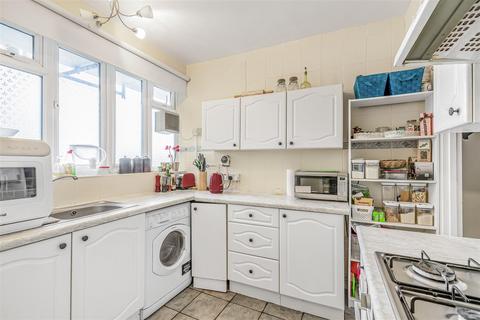 1 bedroom flat for sale, Dagnall Street, London SW11