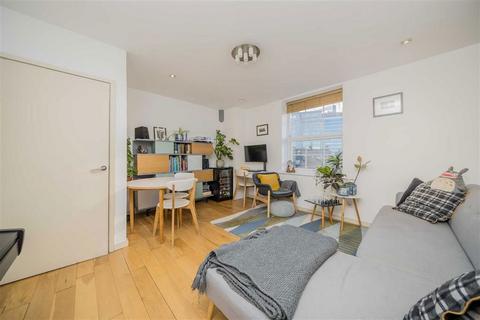 1 bedroom flat for sale, Old Castle Street, London E1